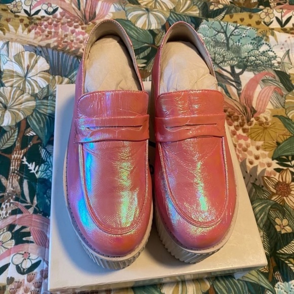 UNIF Edge Platform Pink Hologram - Picture 6 of 8